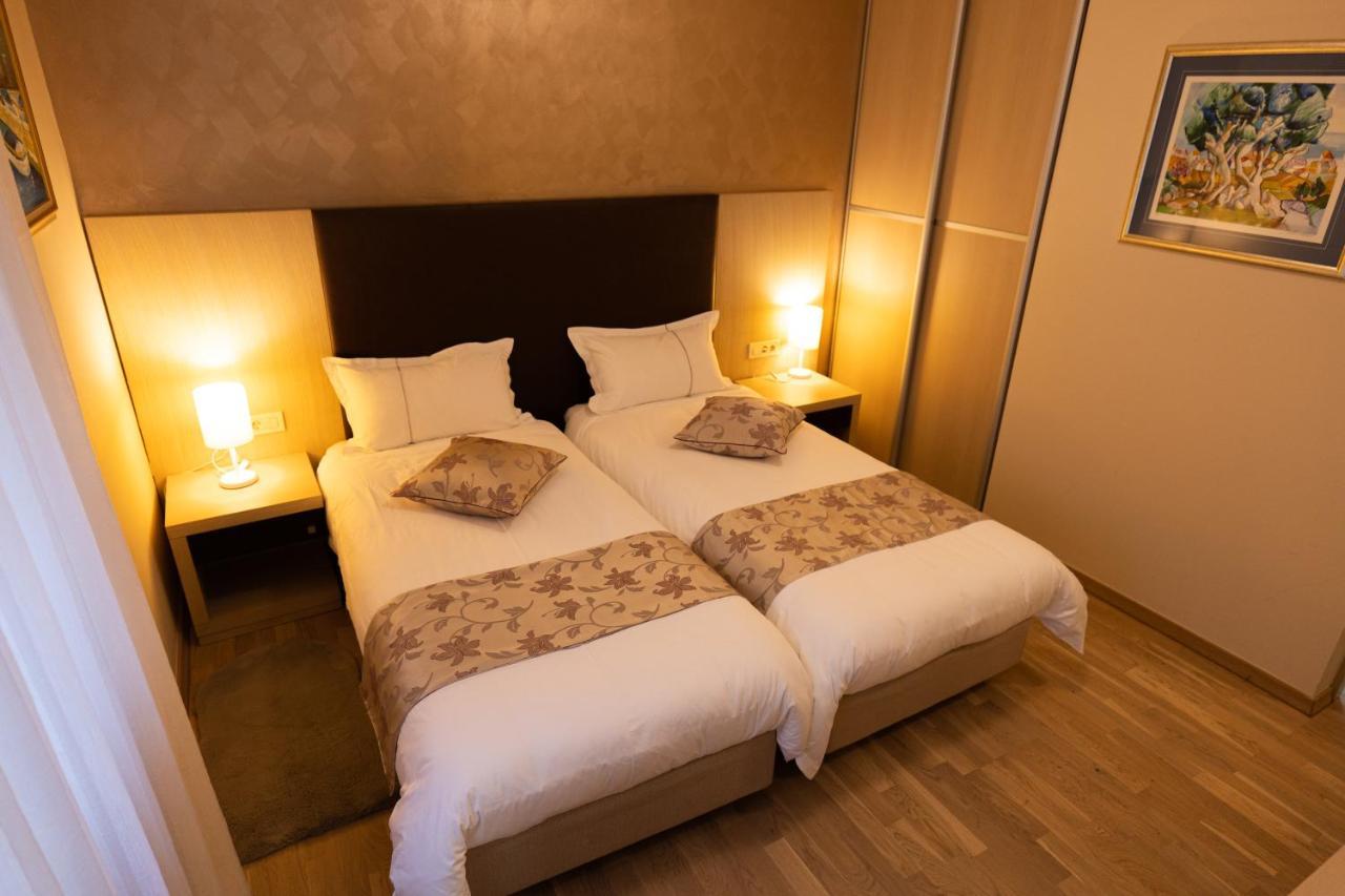Scallop Rooms Self Check-In Zadar Bagian luar foto